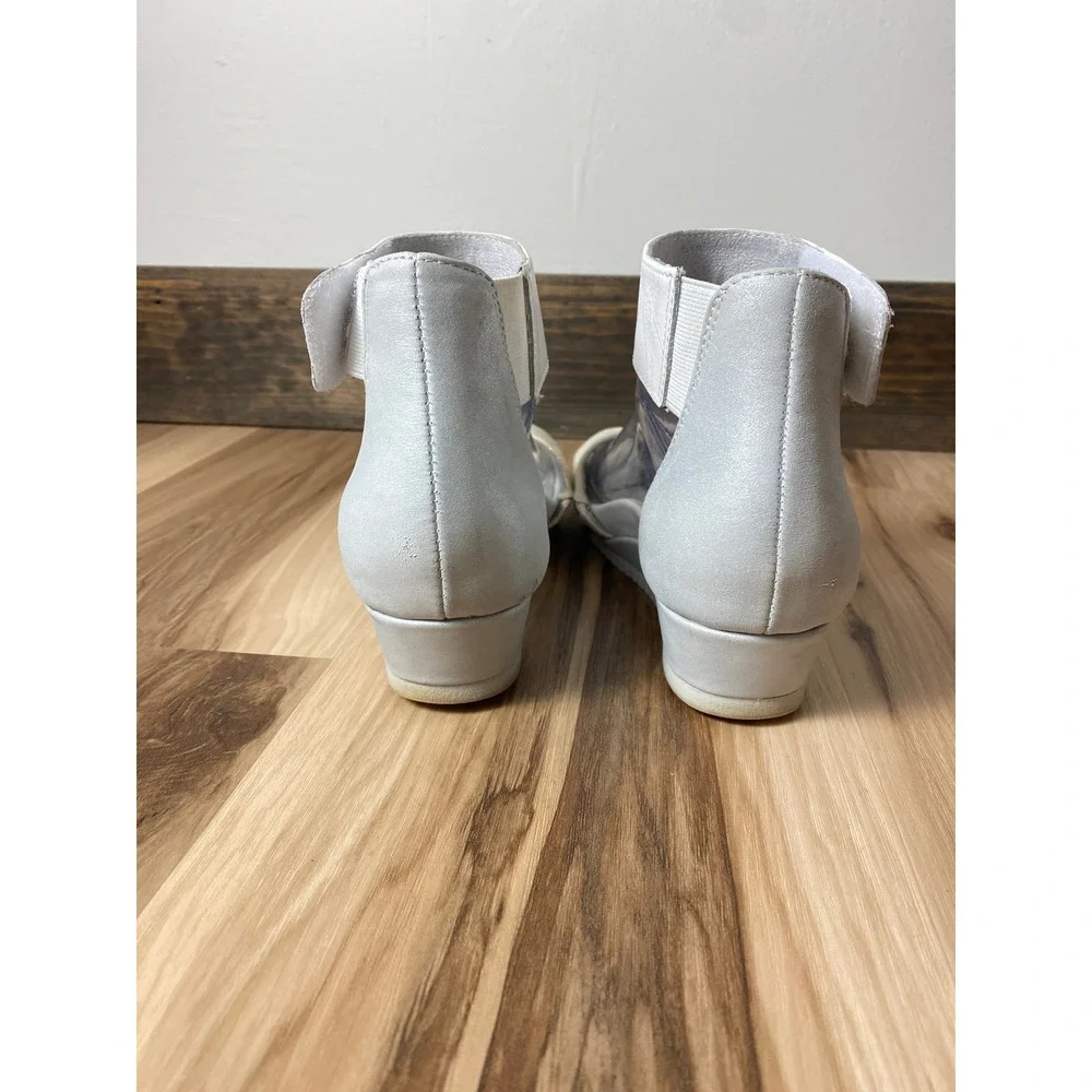 Earth Ficus Sagittarius Off White Ankle Strap Wedge Sandals Womens 8M